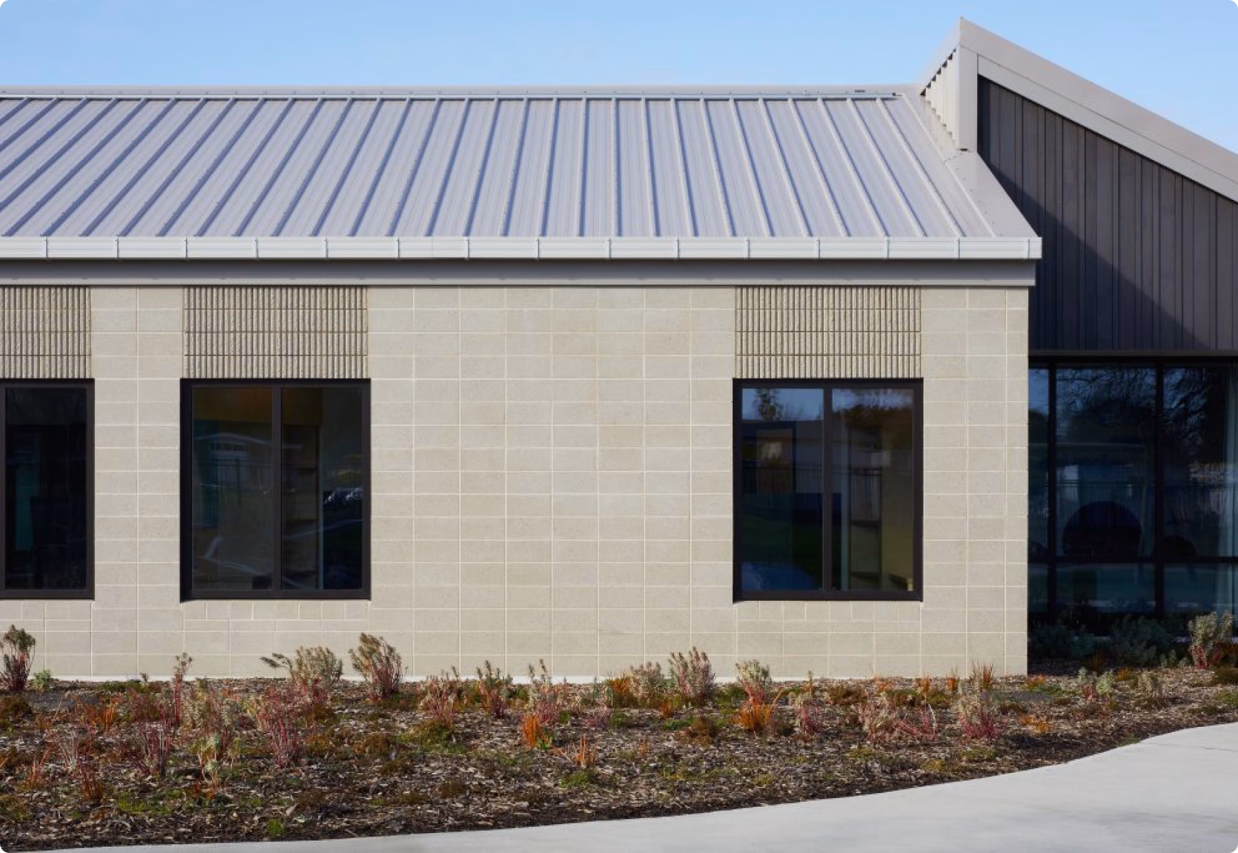 20 Series Plain and Fluted Blocks in Cream Quartz